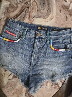 LEE SHORTS